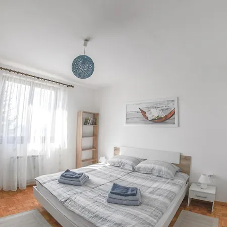 Apartma Breza *