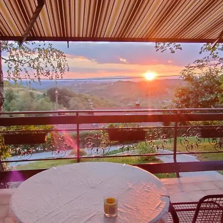 Apartma Breza *